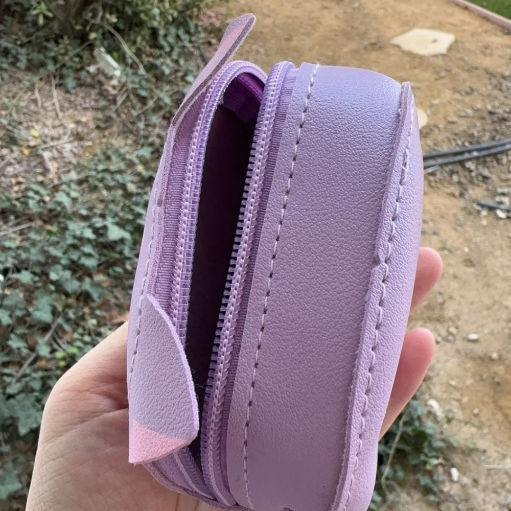 Cute cat zipper handbag/coin bag in purple.